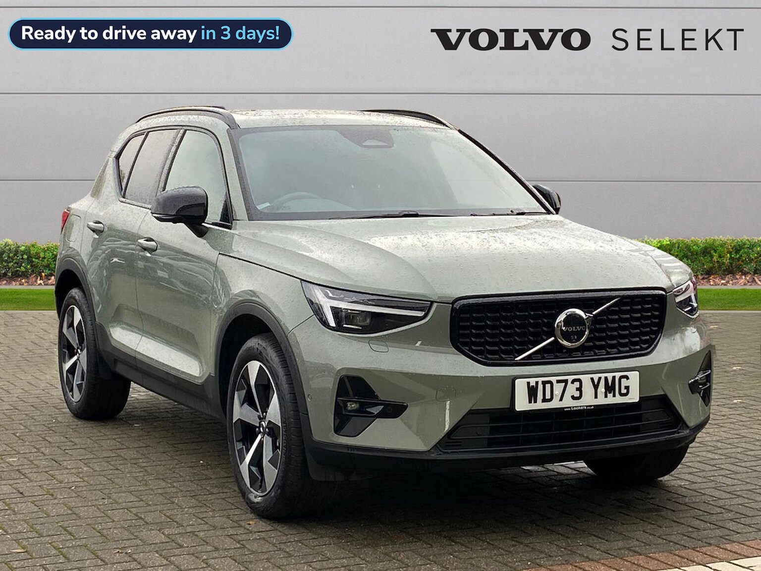 Main listing image - Volvo XC40