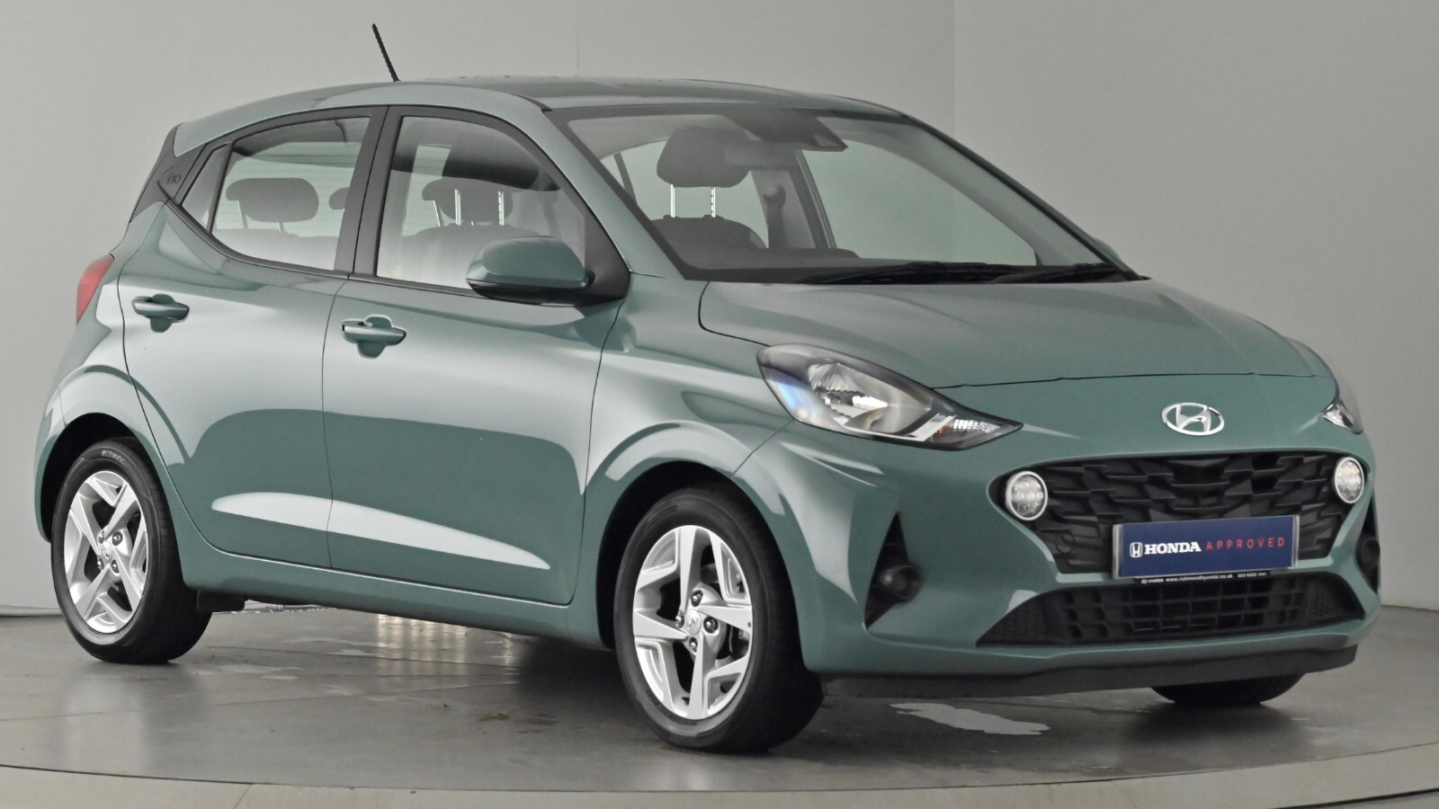 Main listing image - Hyundai i10