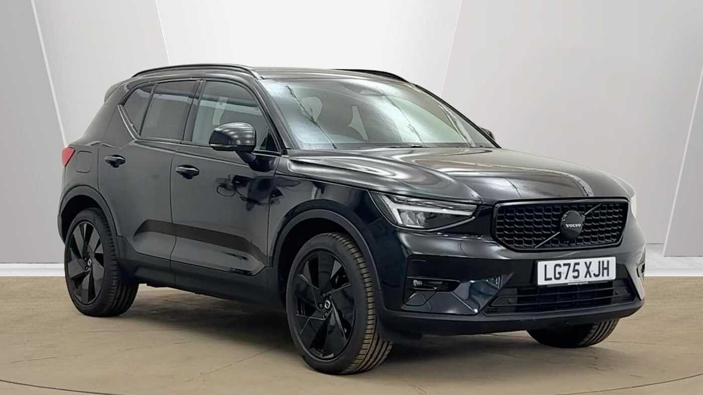 Main listing image - Volvo XC40