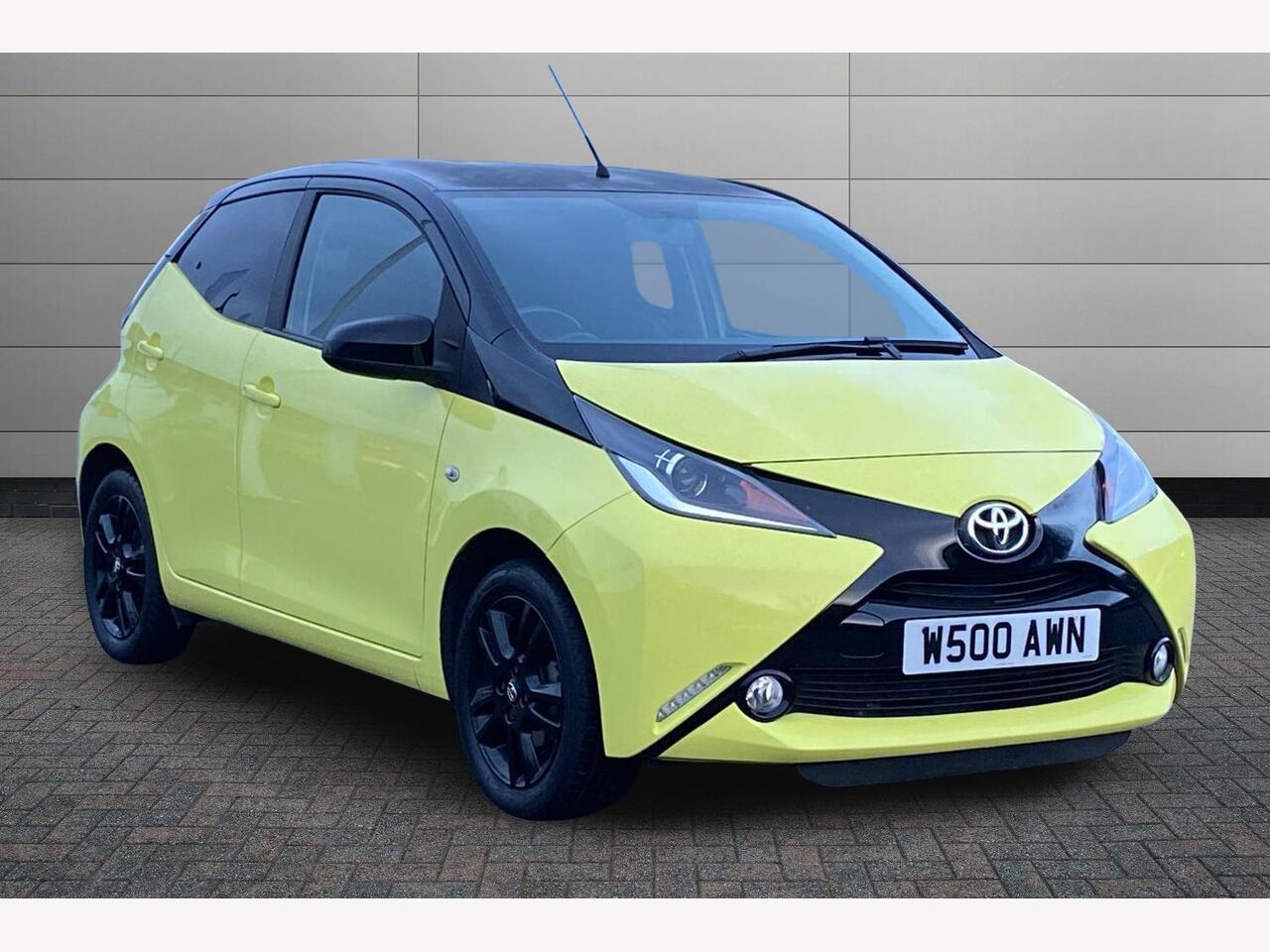 Main listing image - Toyota Aygo