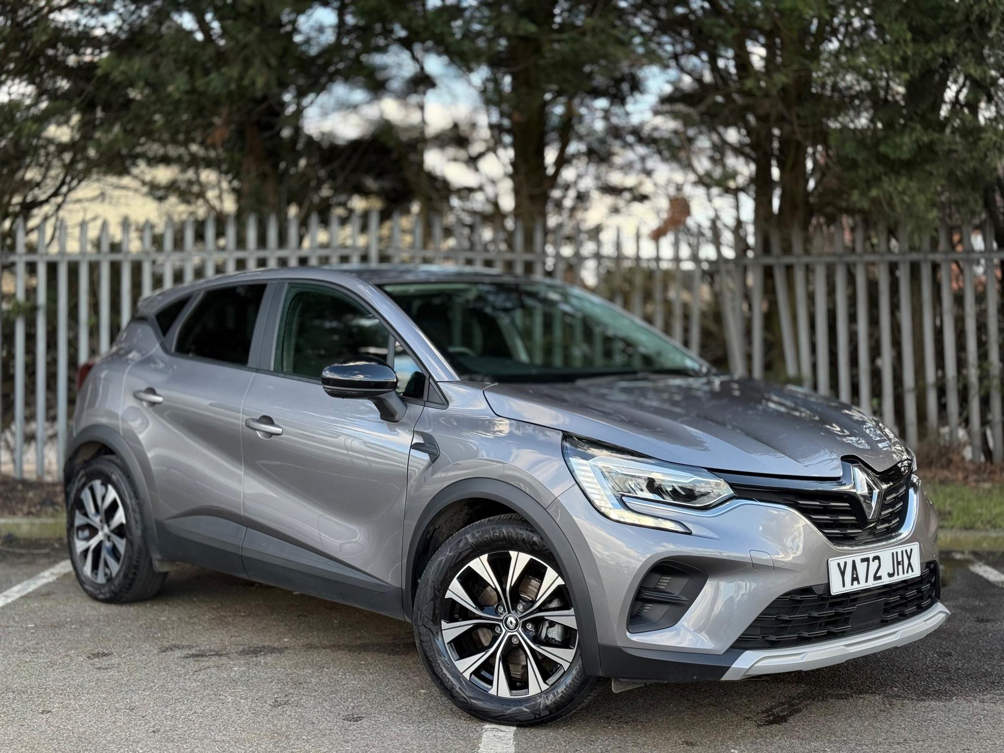 Main listing image - Renault Captur