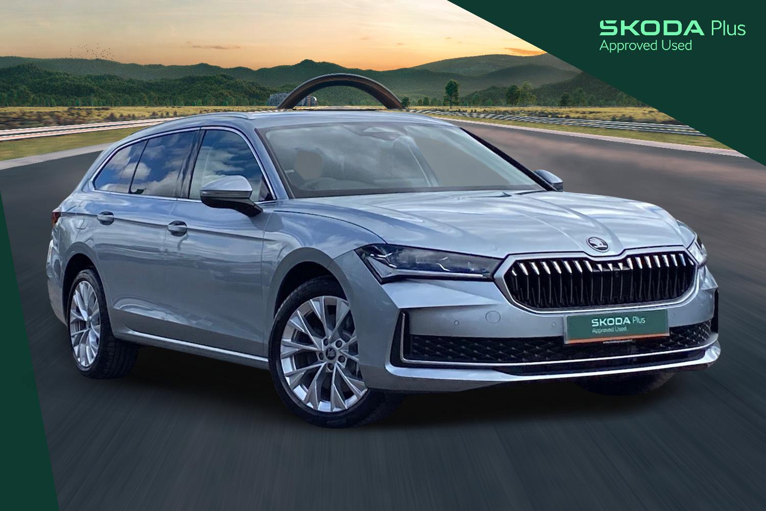 Main listing image - Skoda Superb