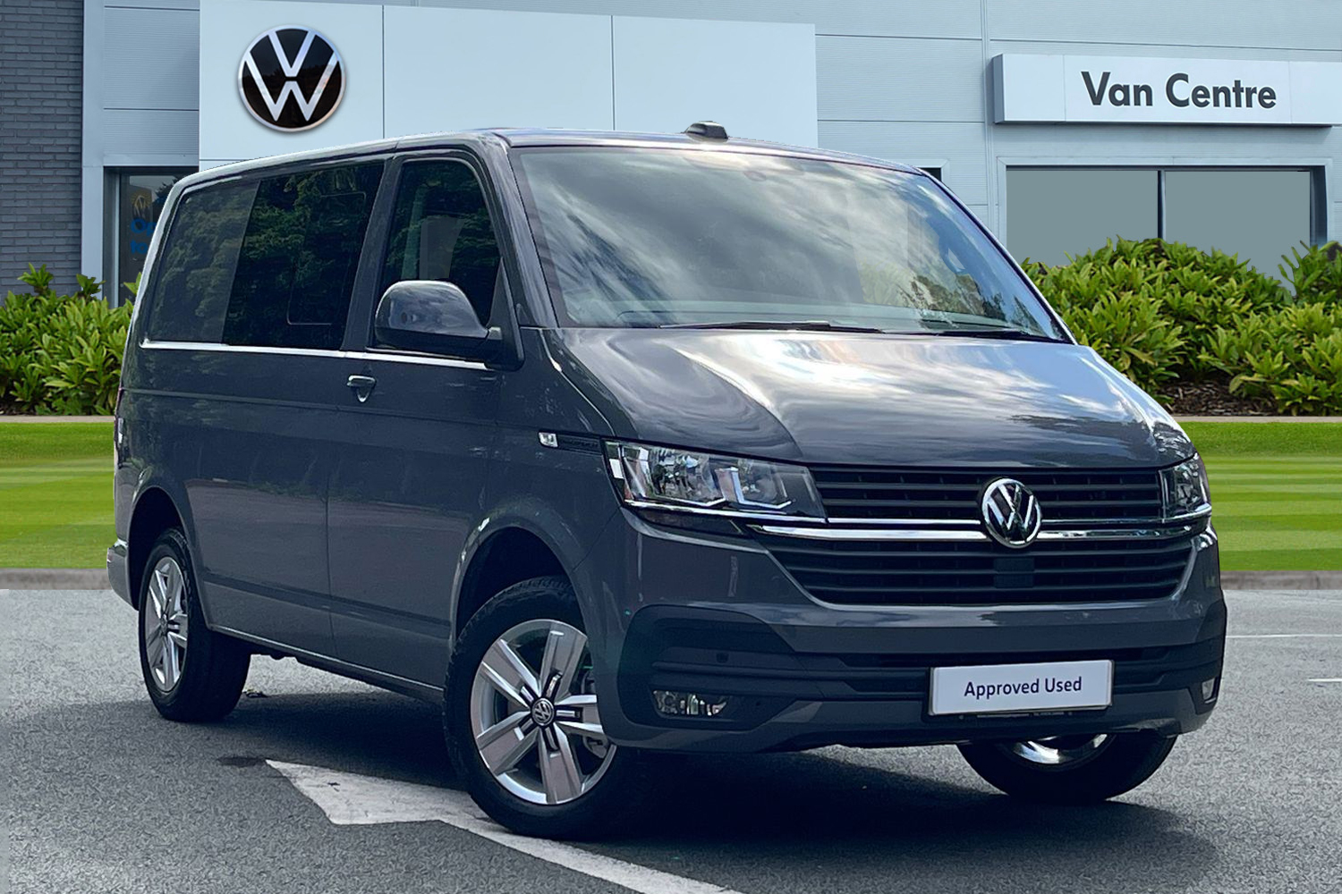 Main listing image - Volkswagen Transporter