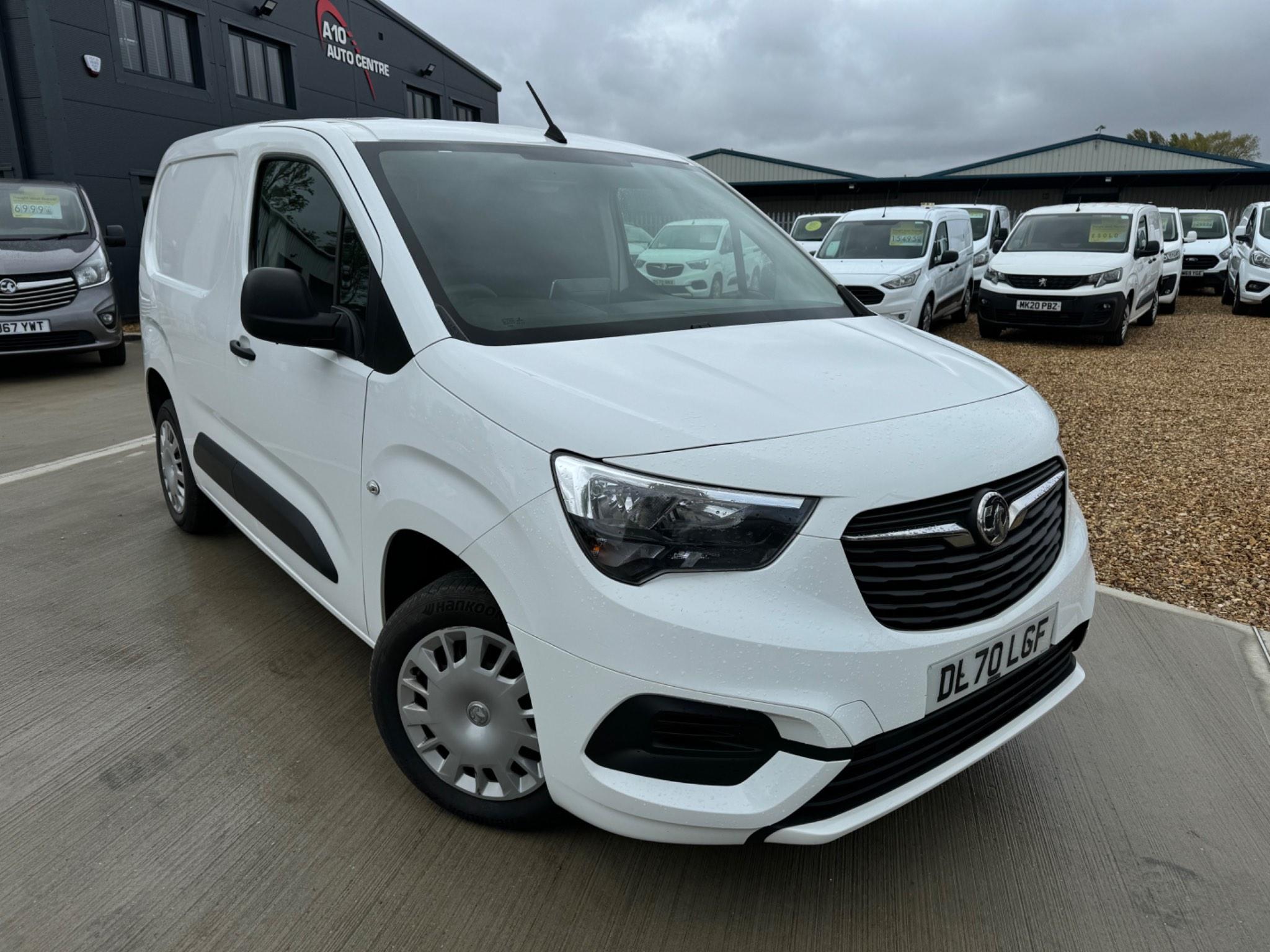 Main listing image - Vauxhall Combo Cargo