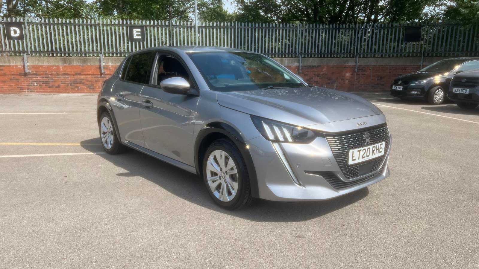 Main listing image - Peugeot e-208