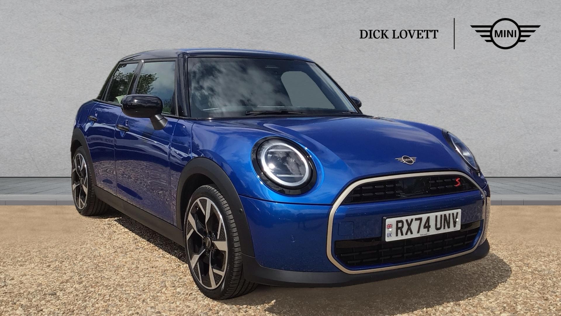 Main listing image - MINI Hatchback 5dr