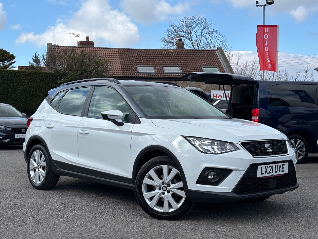 Main listing image - SEAT Arona