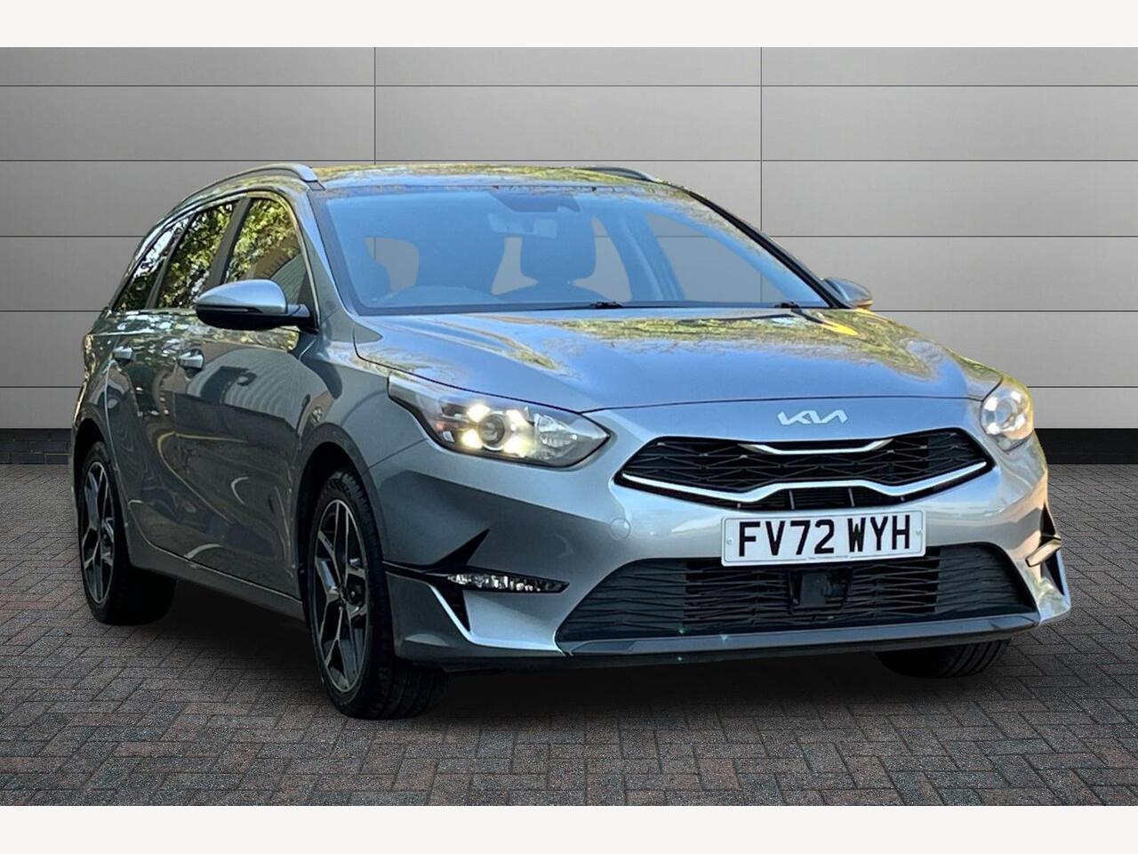 Main listing image - Kia Ceed SW