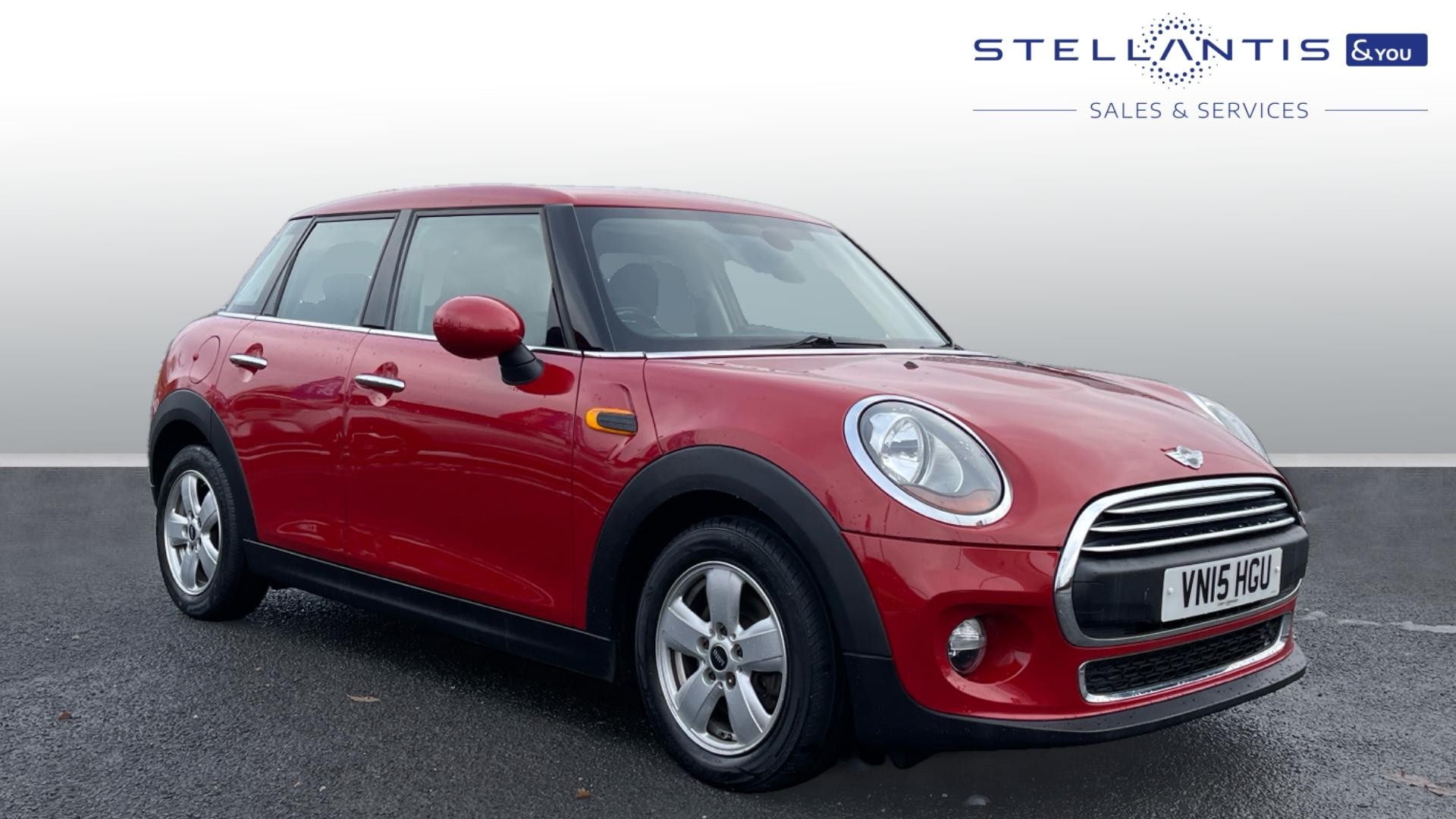 Main listing image - MINI Hatchback 5dr