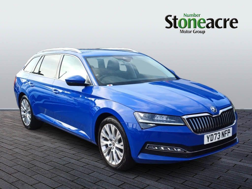 Main listing image - Skoda Superb Estate