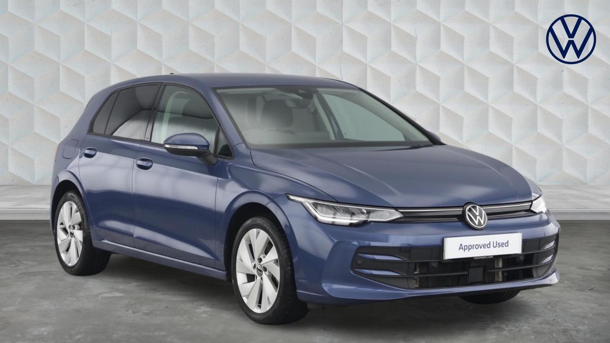 Main listing image - Volkswagen Golf
