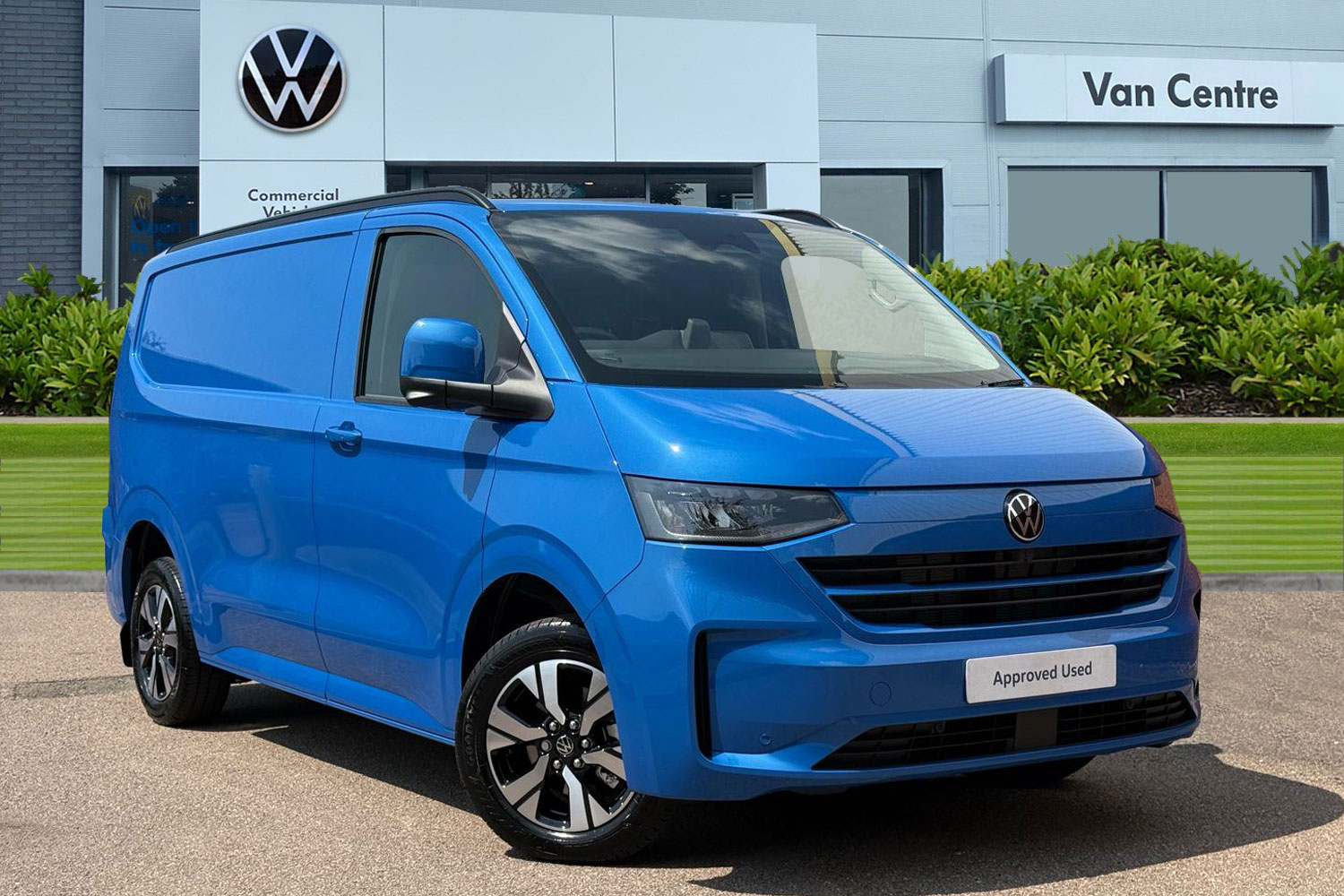 Main listing image - Volkswagen Transporter