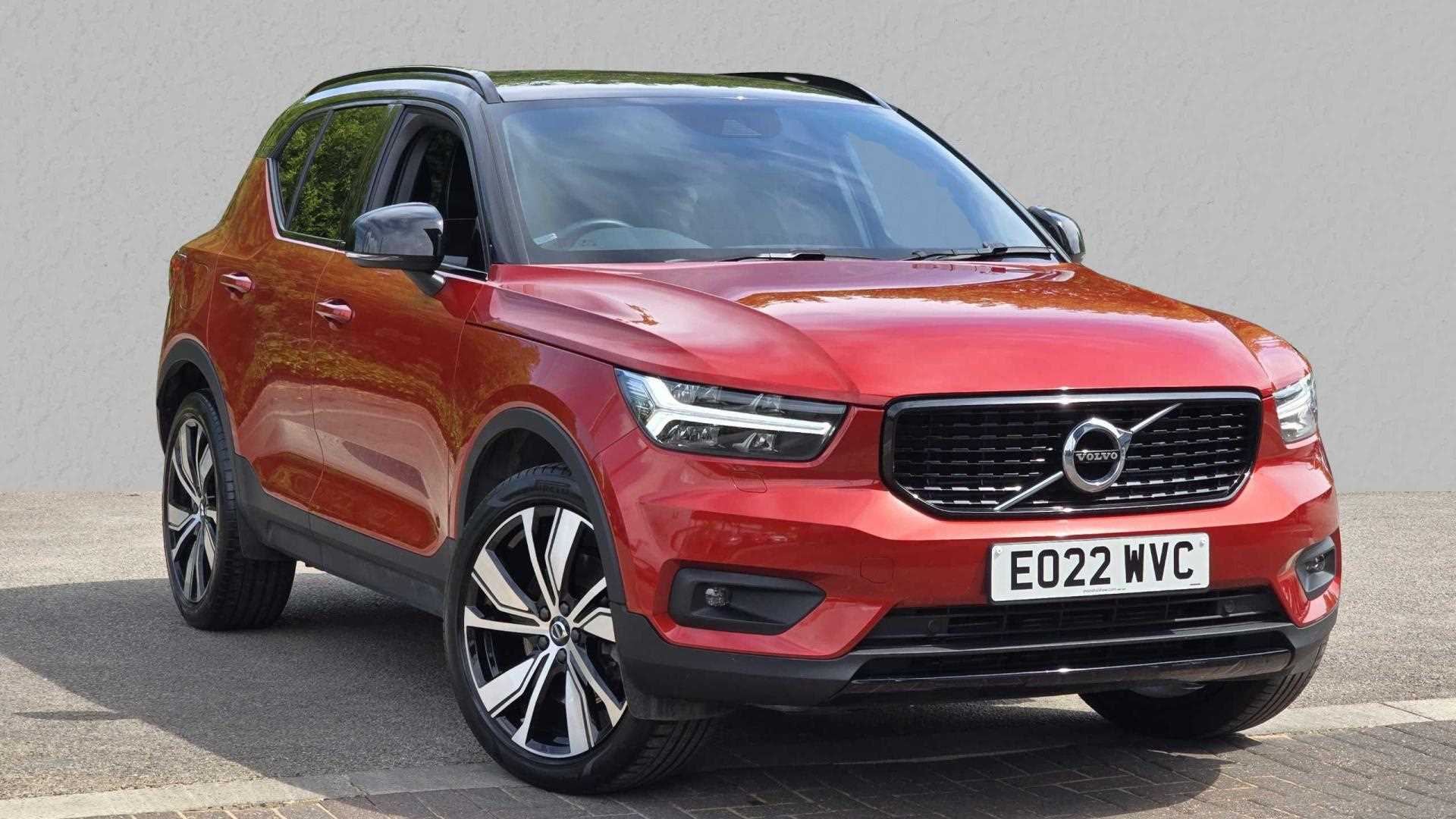 Main listing image - Volvo XC40 Recharge