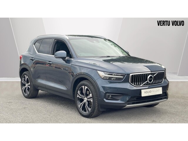 Main listing image - Volvo XC40