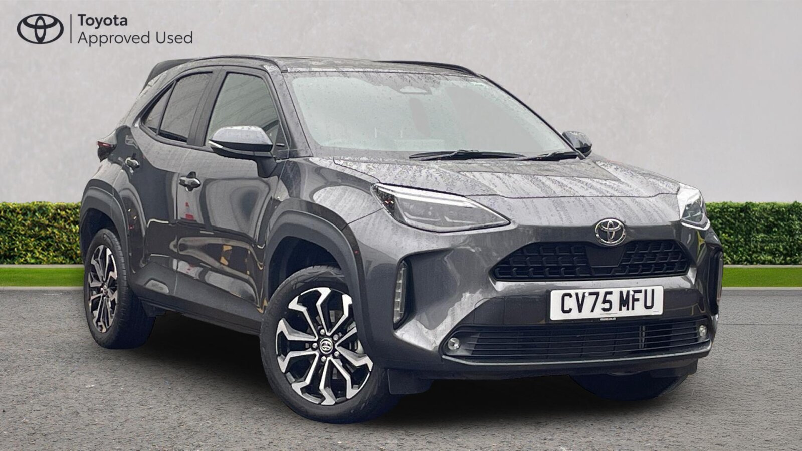 Main listing image - Toyota Yaris Cross