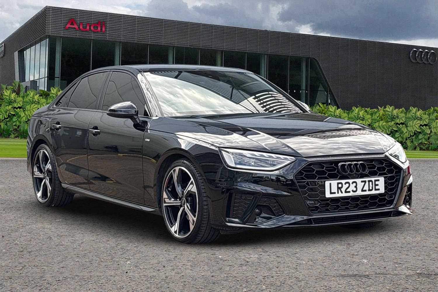 Main listing image - Audi A4