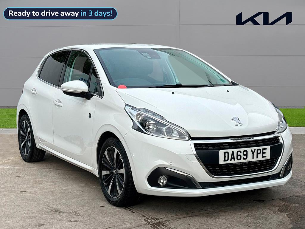 Main listing image - Peugeot 208