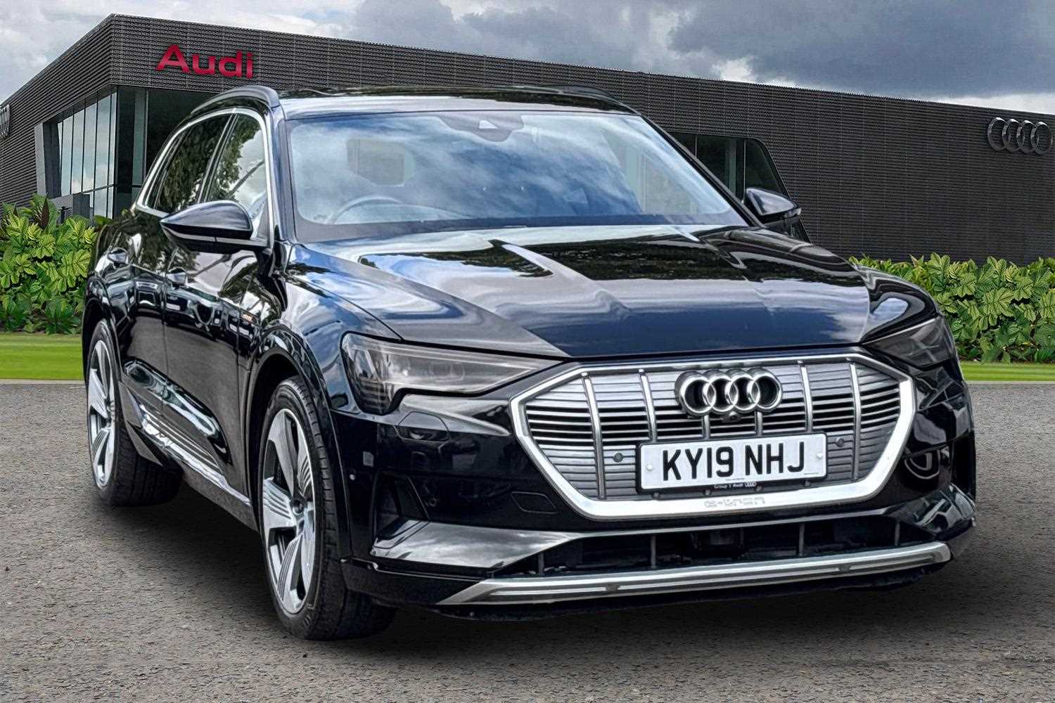 Main listing image - Audi e-tron