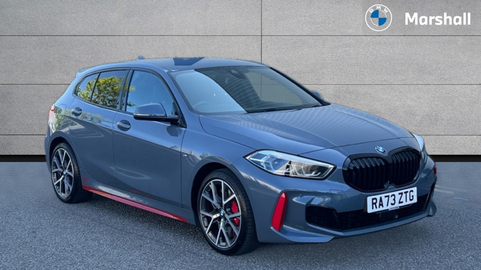 BMW 1 SERIES