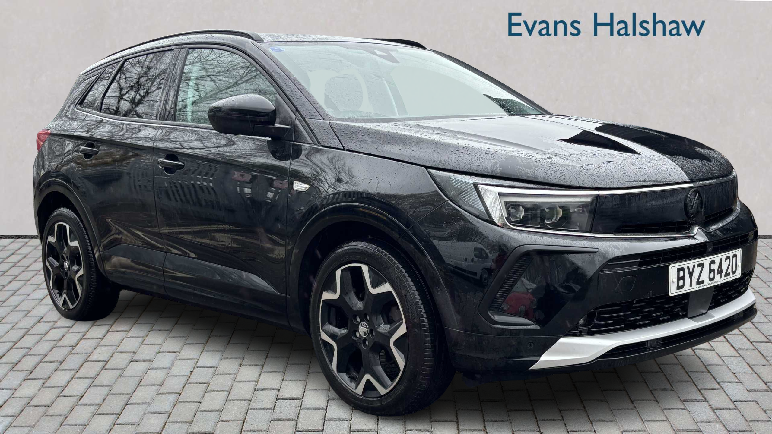 Main listing image - Vauxhall Grandland