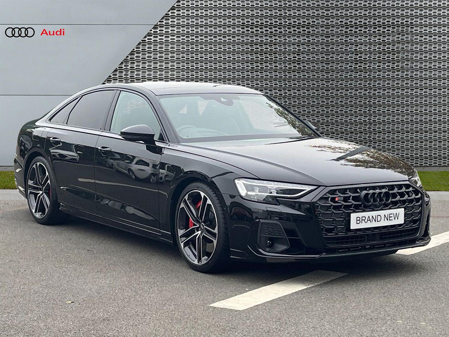 Main listing image - Audi S8