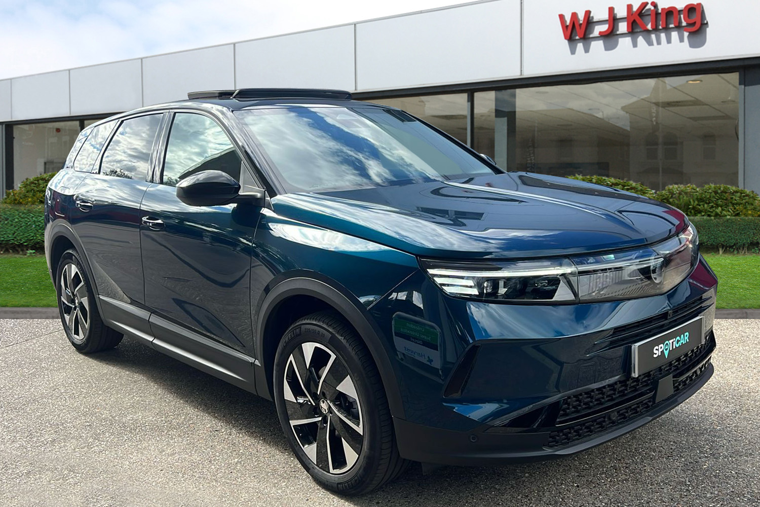 Main listing image - Vauxhall Grandland