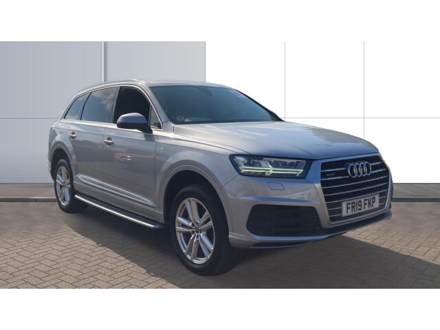 Main listing image - Audi Q7