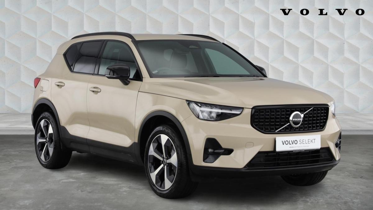 Main listing image - Volvo XC40