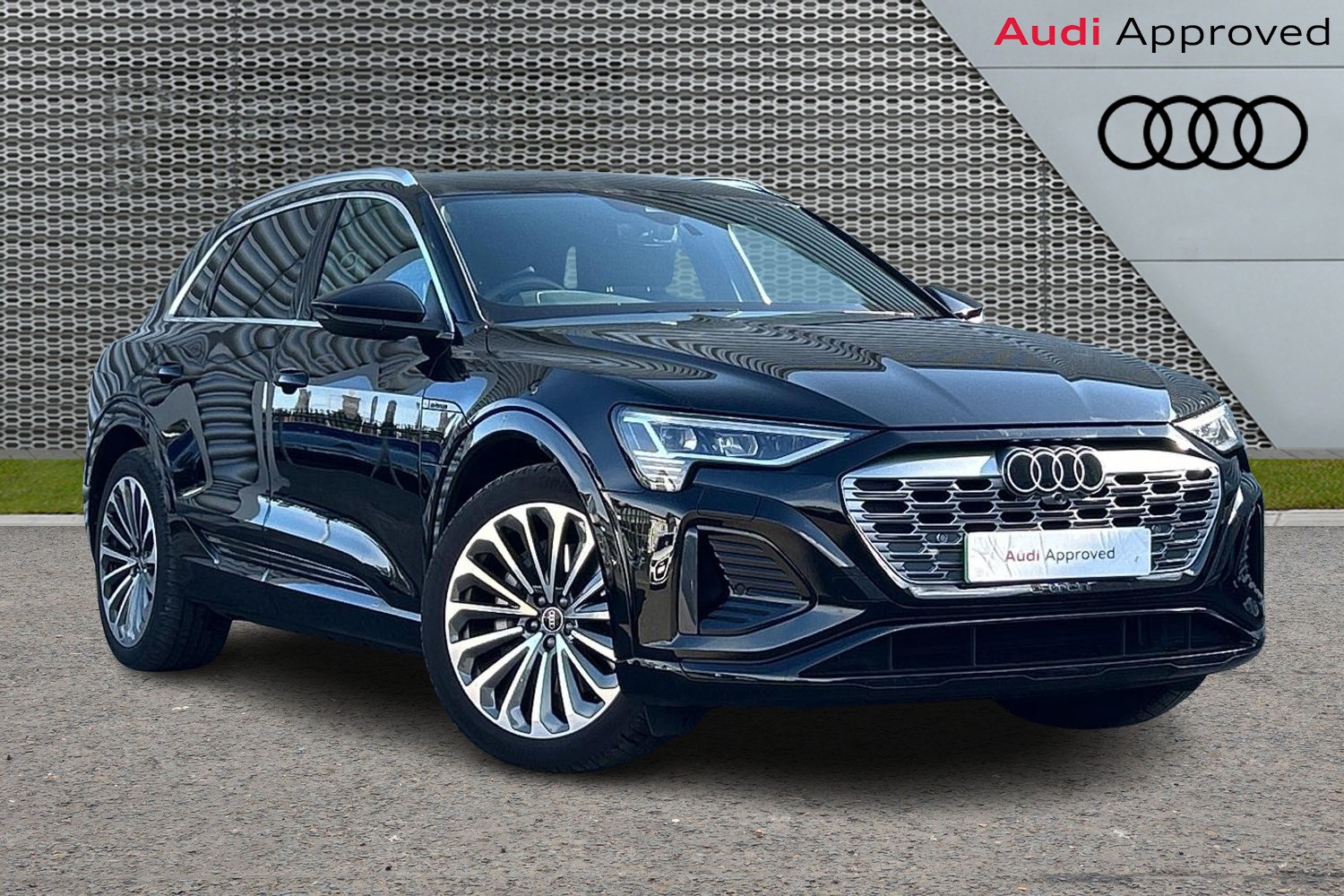 Main listing image - Audi Q8 e-tron