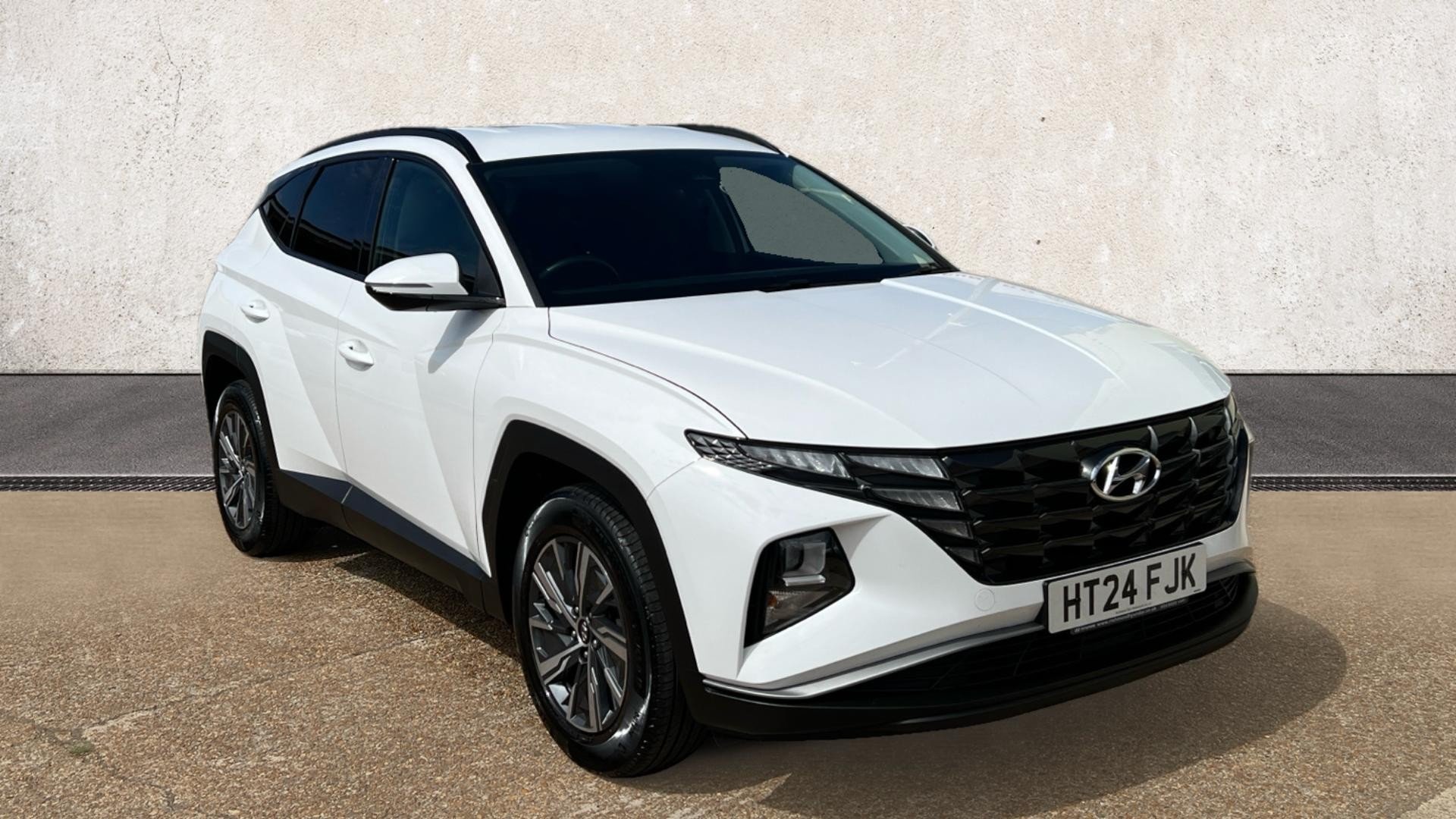 Main listing image - Hyundai Tucson