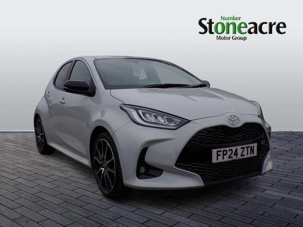 Main listing image - Toyota Yaris