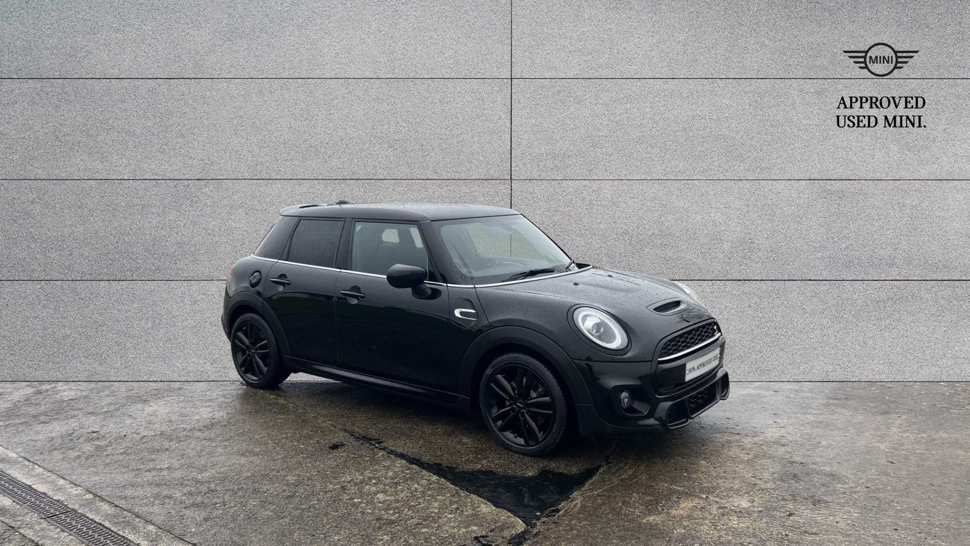 Main listing image - MINI Hatchback 5dr