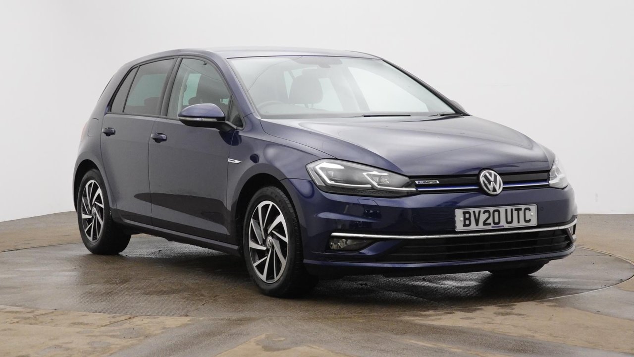 Main listing image - Volkswagen Golf