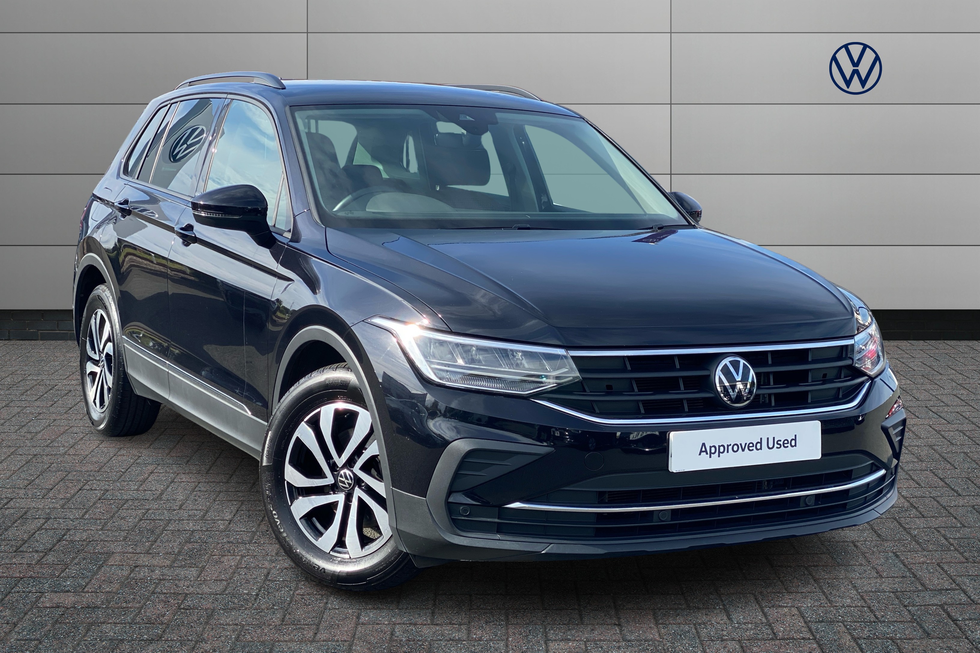 Main listing image - Volkswagen Tiguan