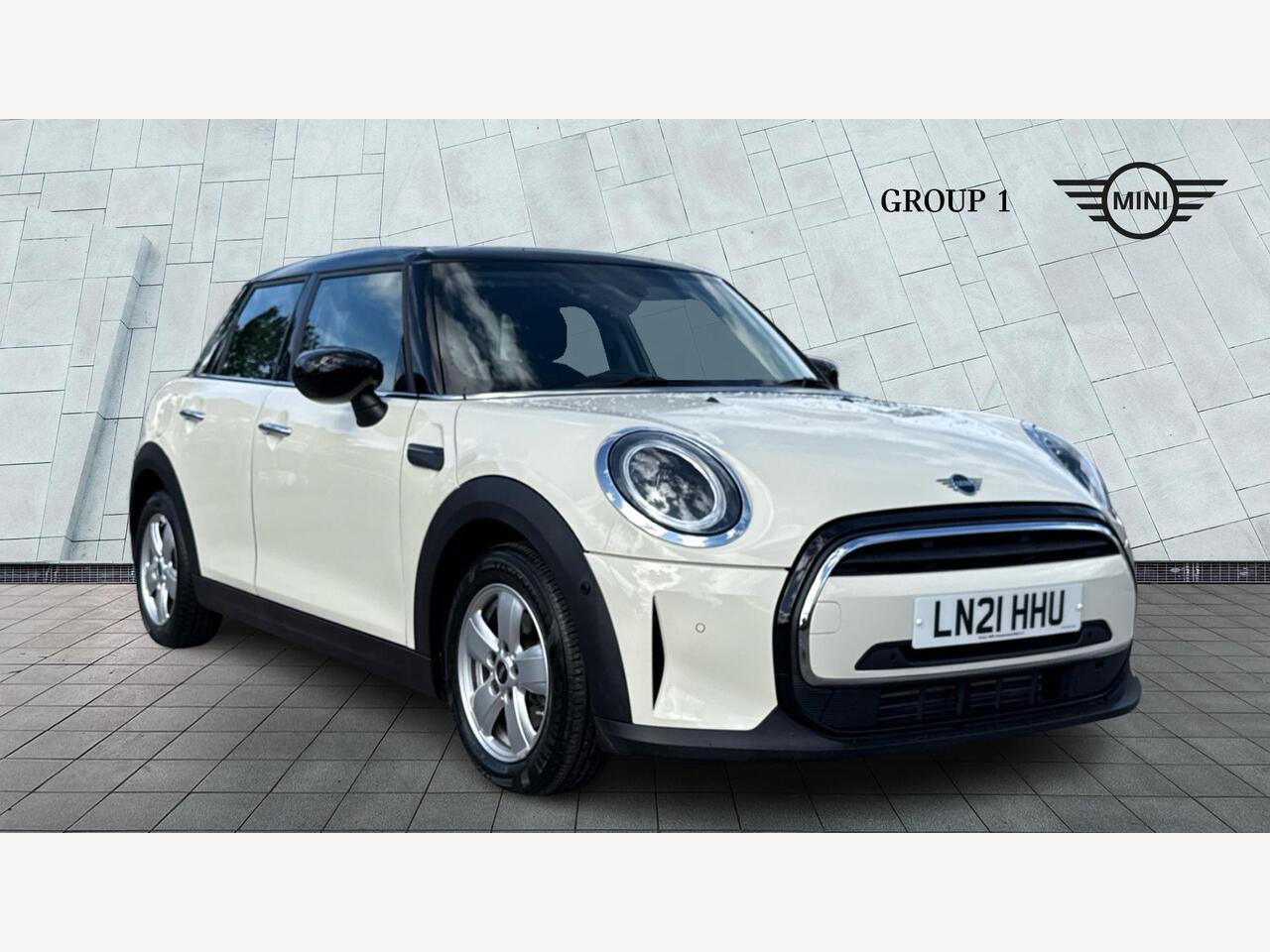 Main listing image - MINI Hatchback
