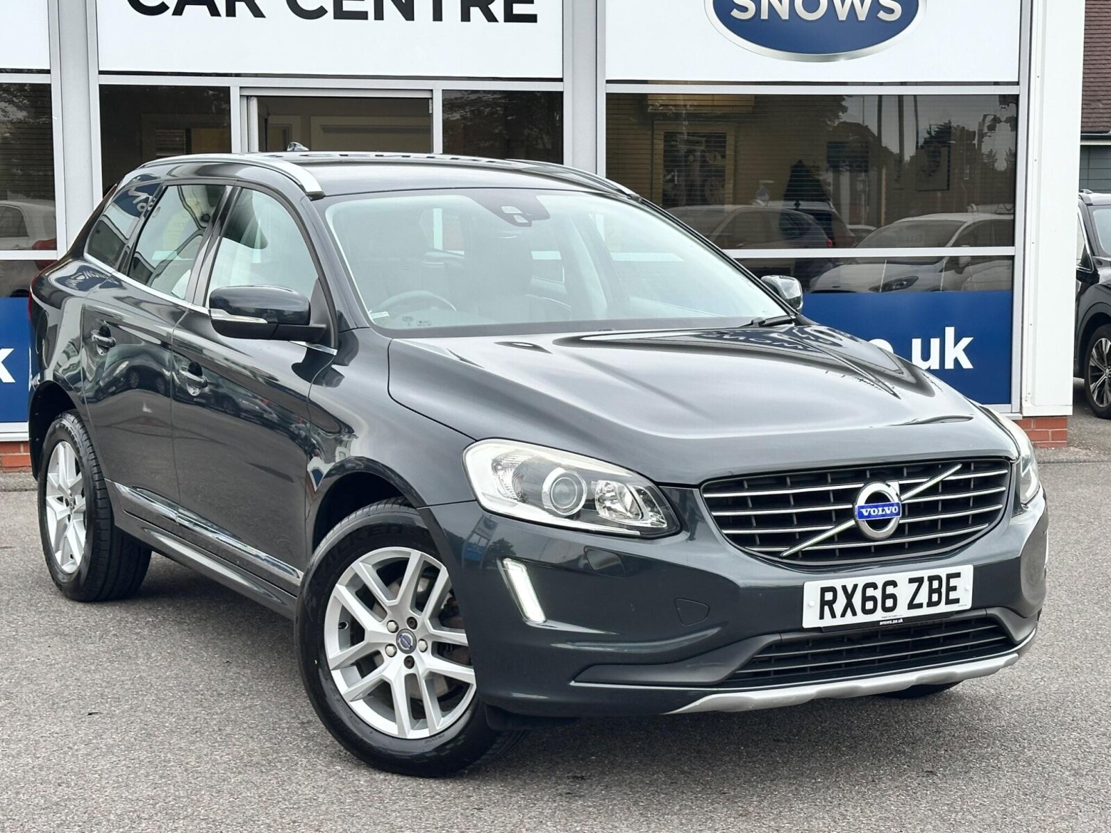 Main listing image - Volvo XC60