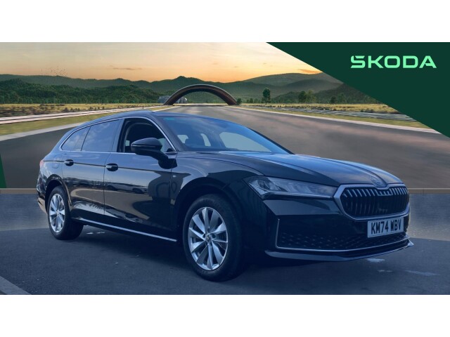 Main listing image - Skoda Superb Estate