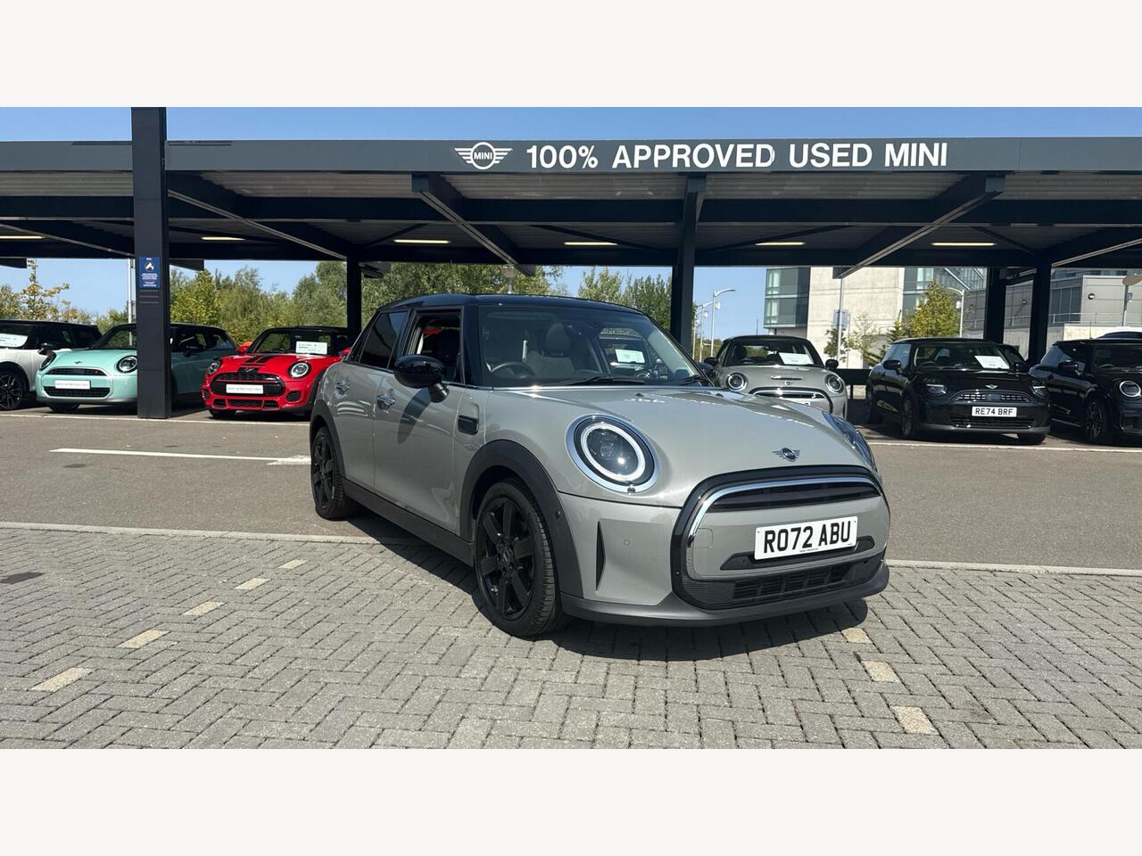 Main listing image - MINI Hatchback 5dr