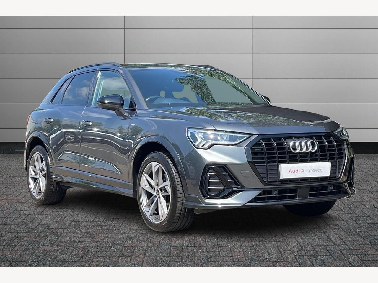 Main listing image - Audi Q3