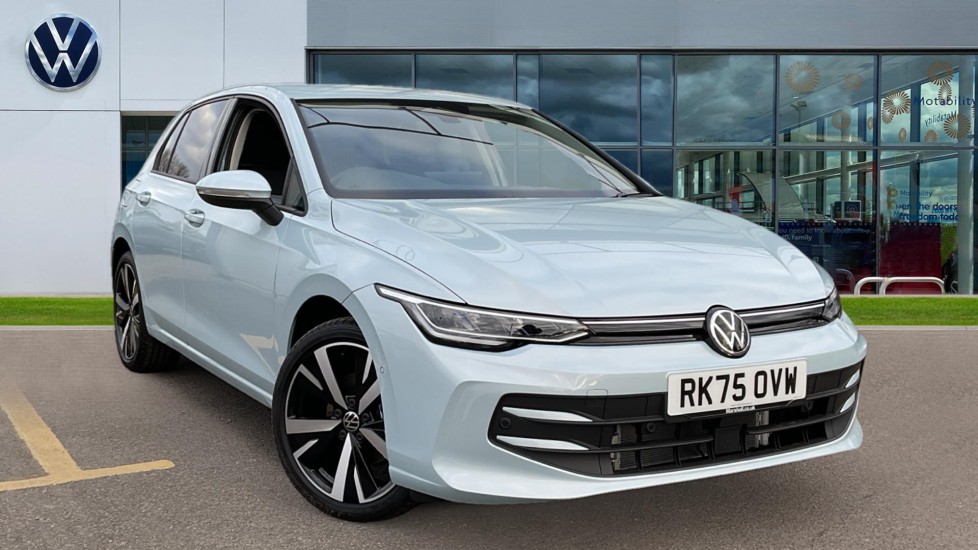 Main listing image - Volkswagen Golf