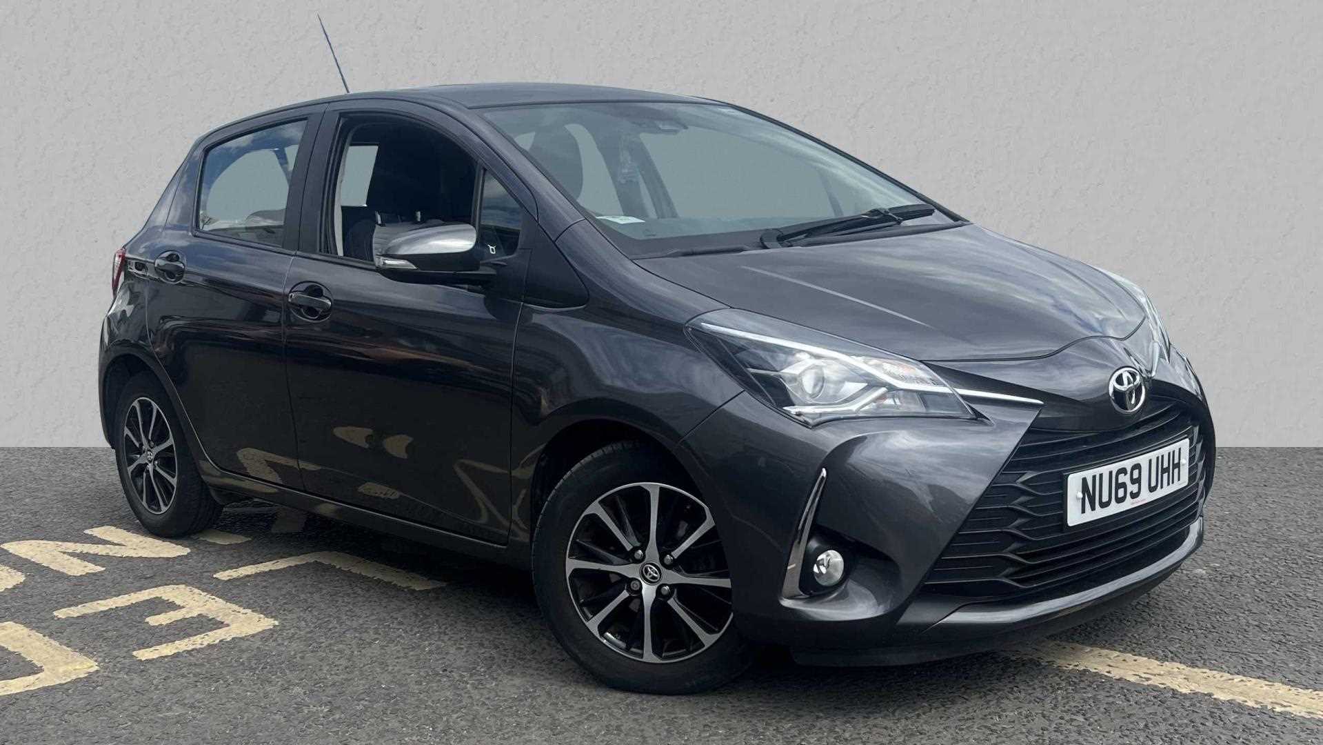 Main listing image - Toyota Yaris