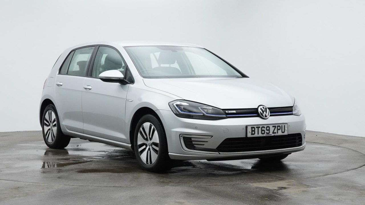 Main listing image - Volkswagen e-Golf