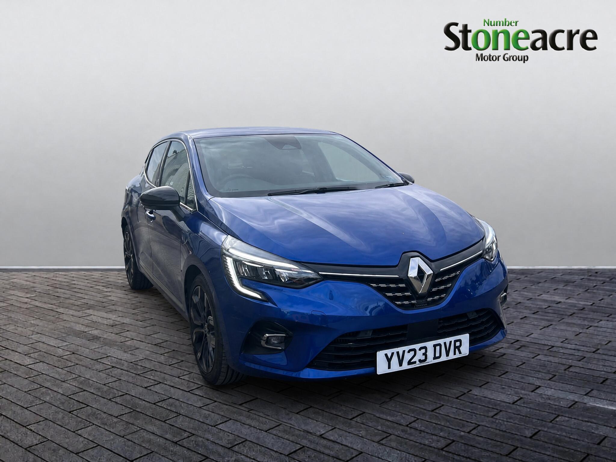 Main listing image - Renault Clio