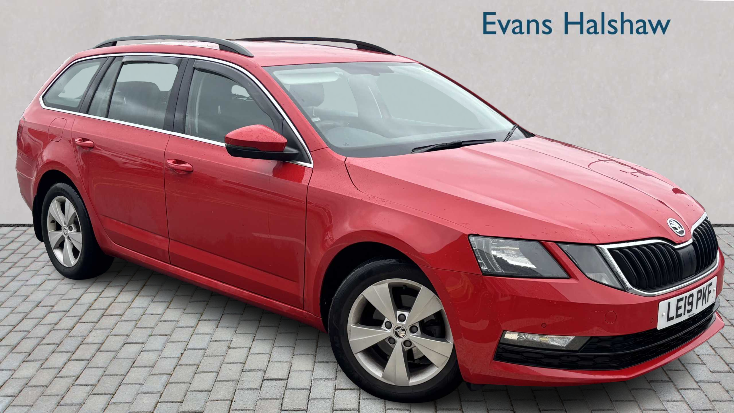 Main listing image - Skoda Octavia Estate