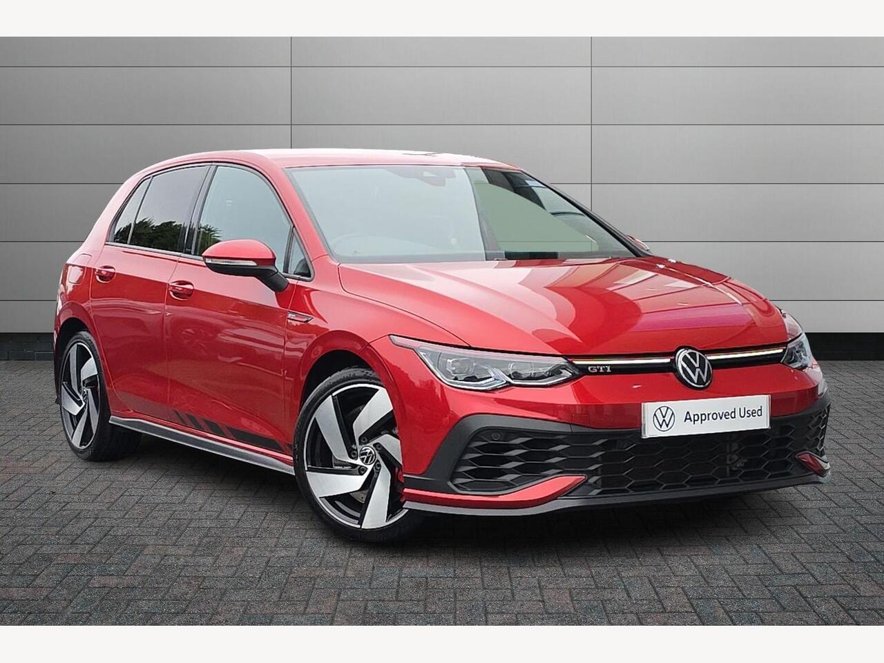 Main listing image - Volkswagen Golf