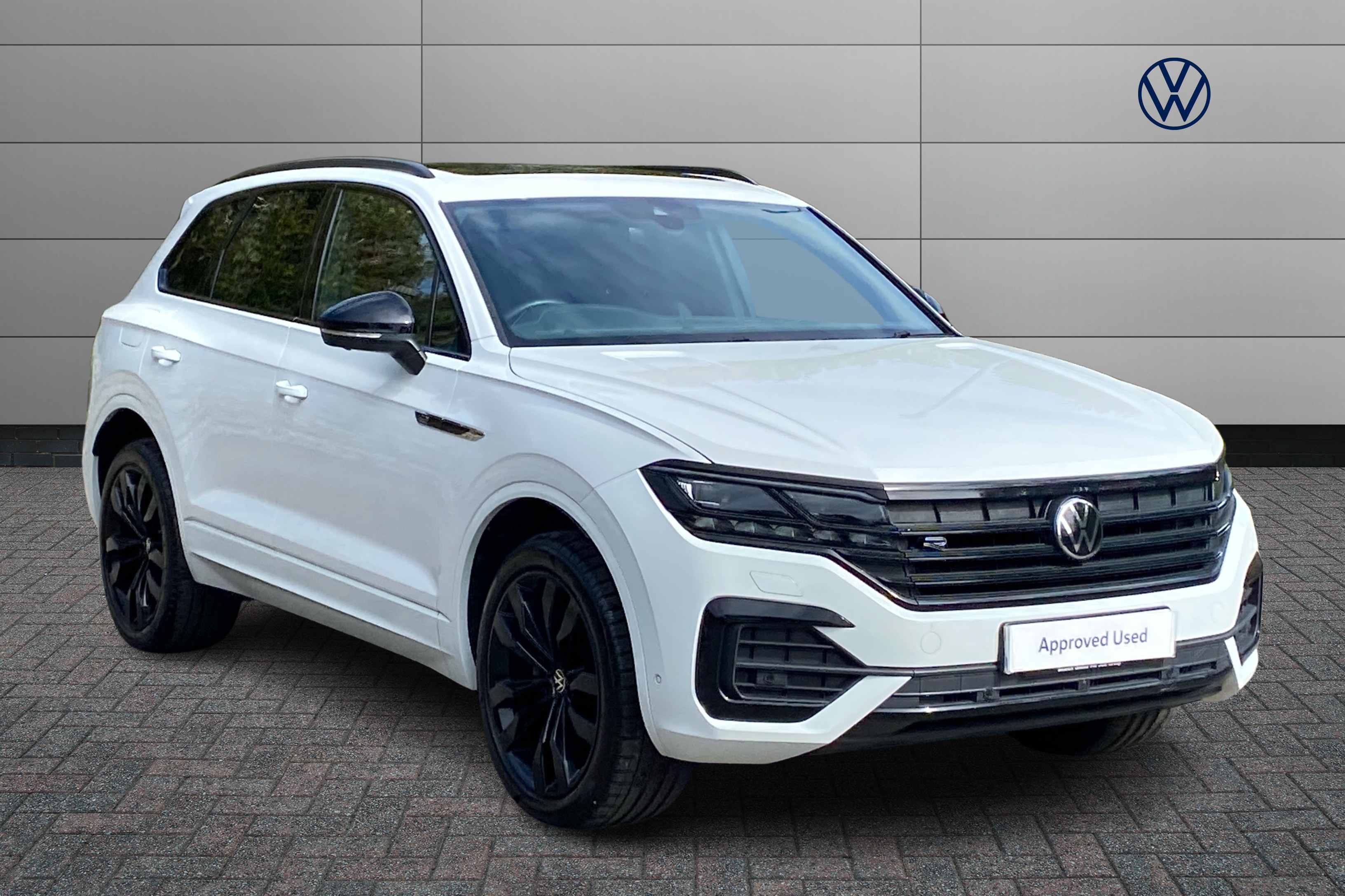 Main listing image - Volkswagen Touareg