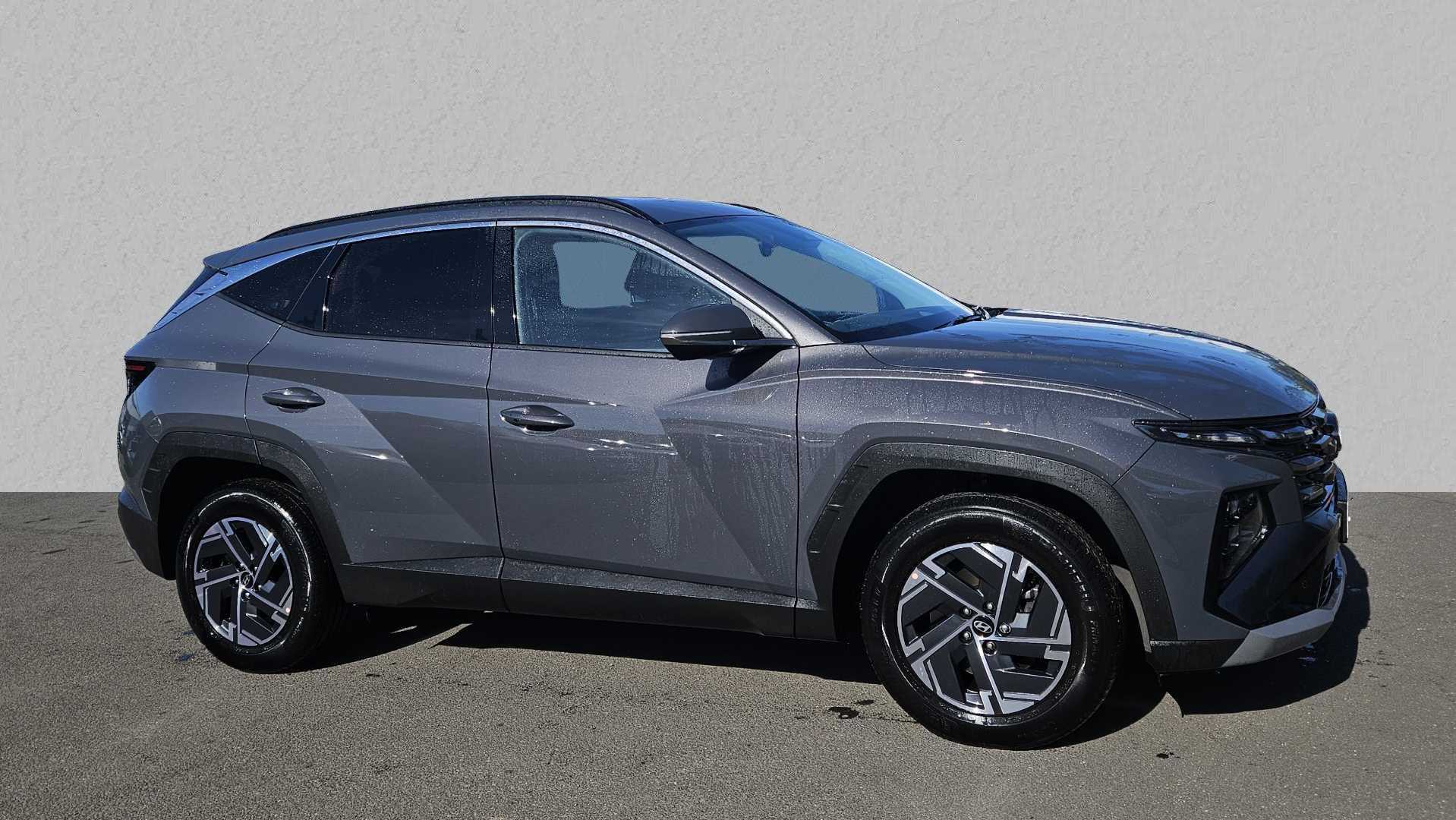 Main listing image - Hyundai Tucson