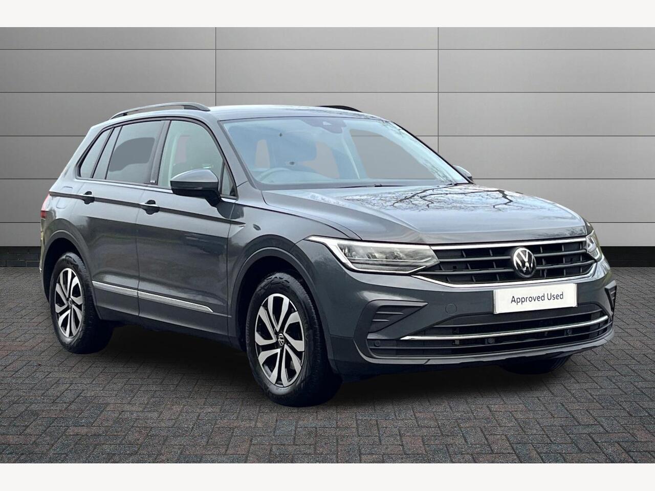 Main listing image - Volkswagen Tiguan