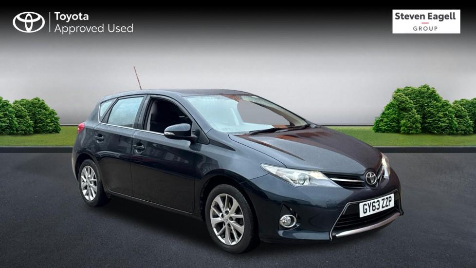 Main listing image - Toyota Auris