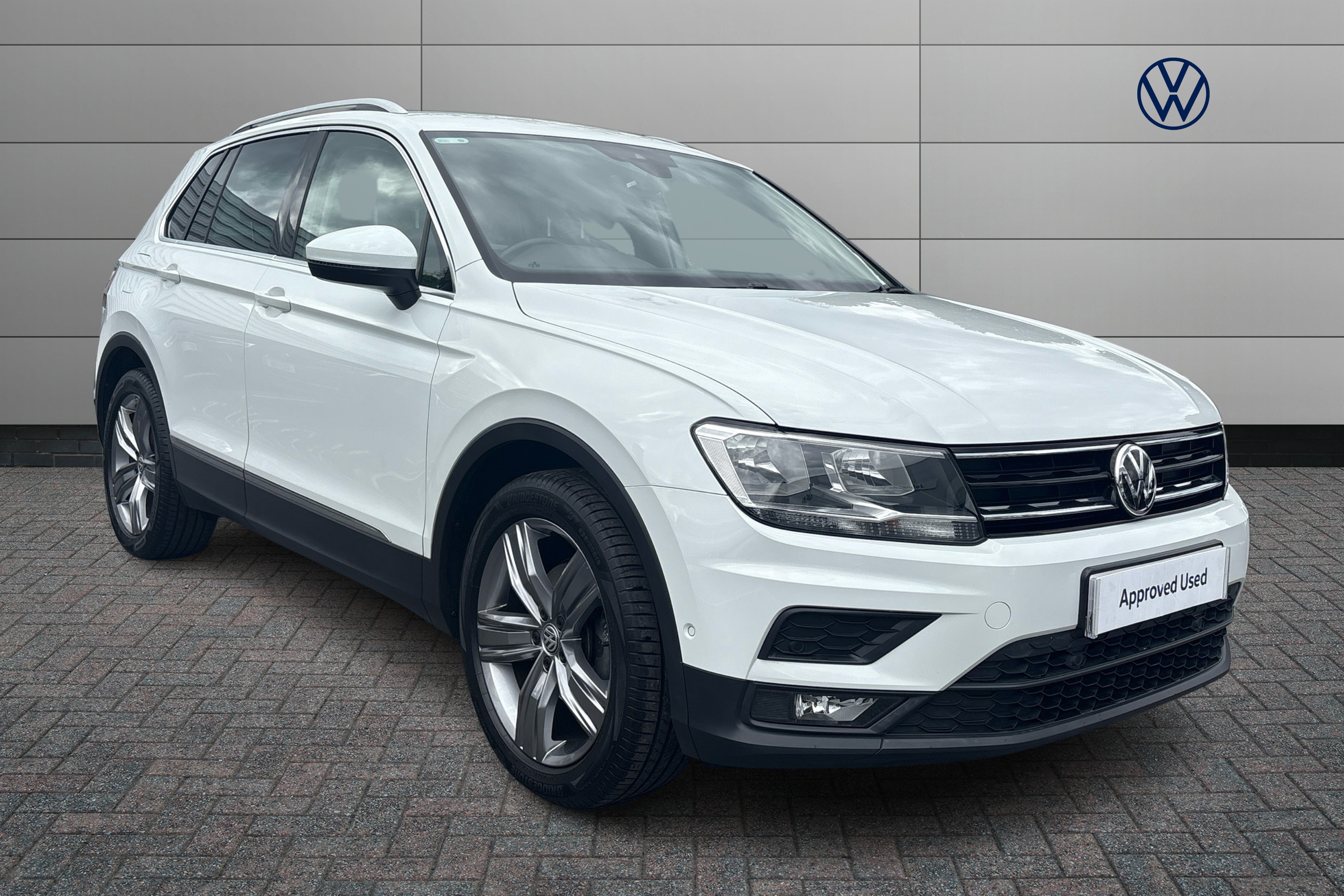 Main listing image - Volkswagen Tiguan